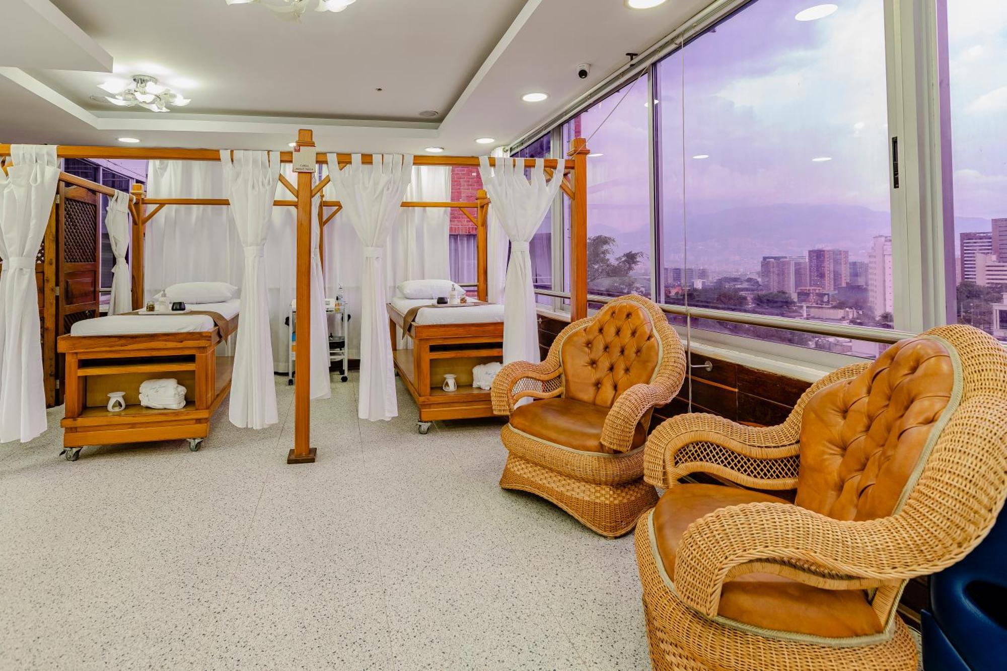 Hotel Du Parc ميديلين المظهر الخارجي الصورة