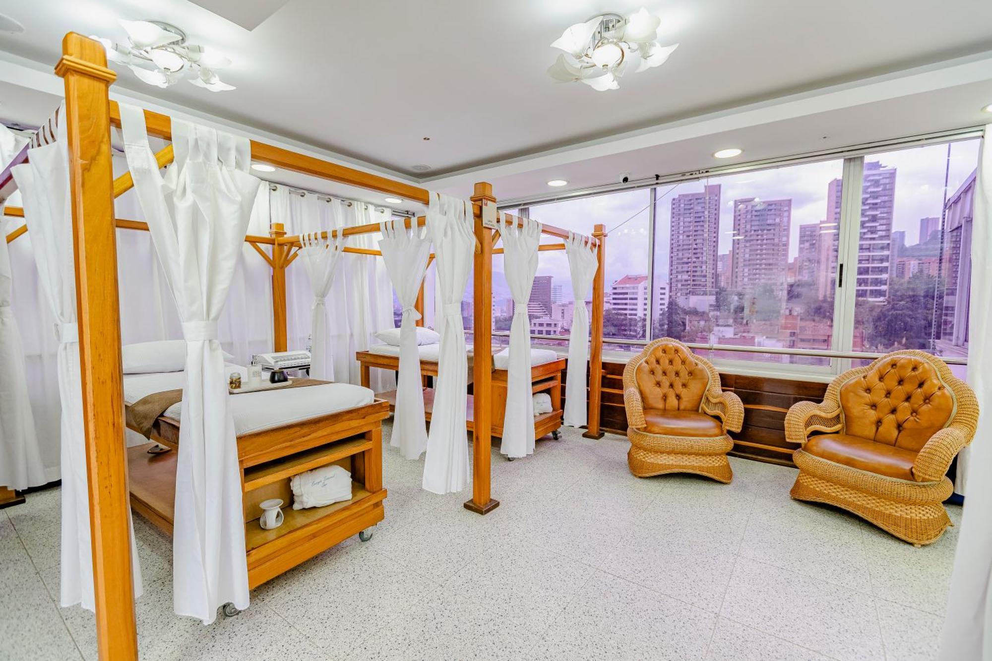 Hotel Du Parc ميديلين المظهر الخارجي الصورة